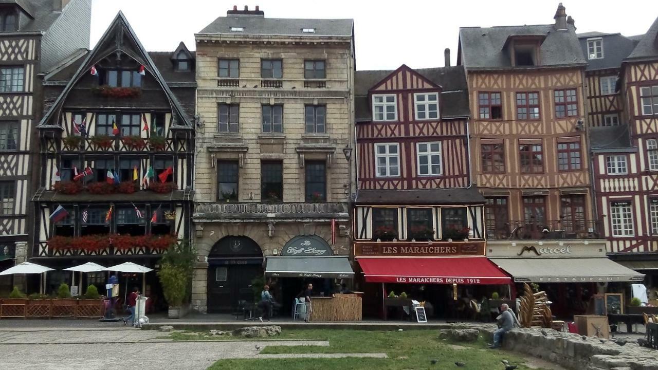 Between Historic Center And Quay, Ideal For Family روان المظهر الخارجي الصورة